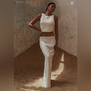 NWT MESHKI CREAM MAXI SKIRT & COWL BACK TOP SET